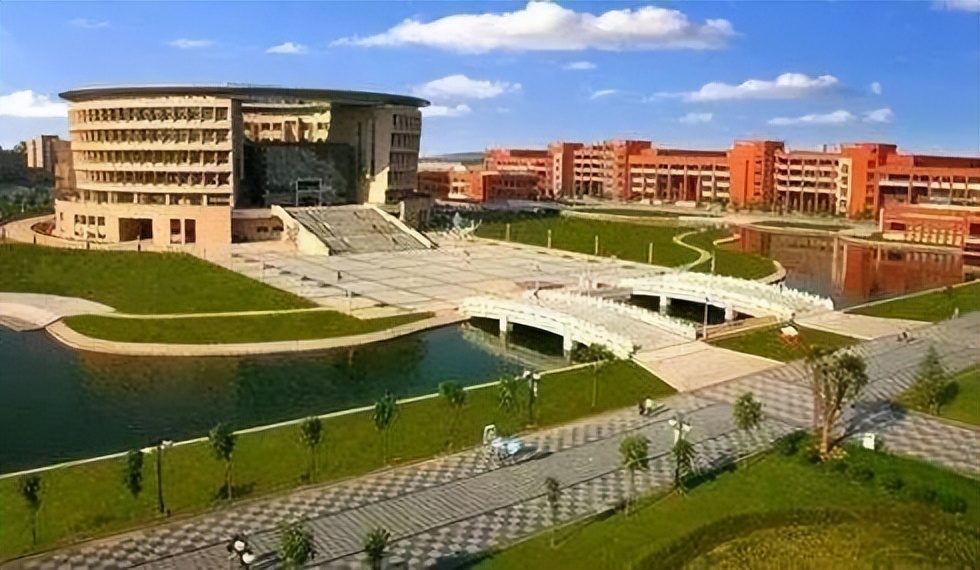 udEYEM5bYME54KOe.jpg