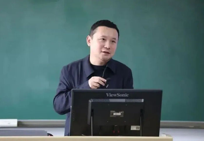 Y1A1P461sEptT4ya.jpg