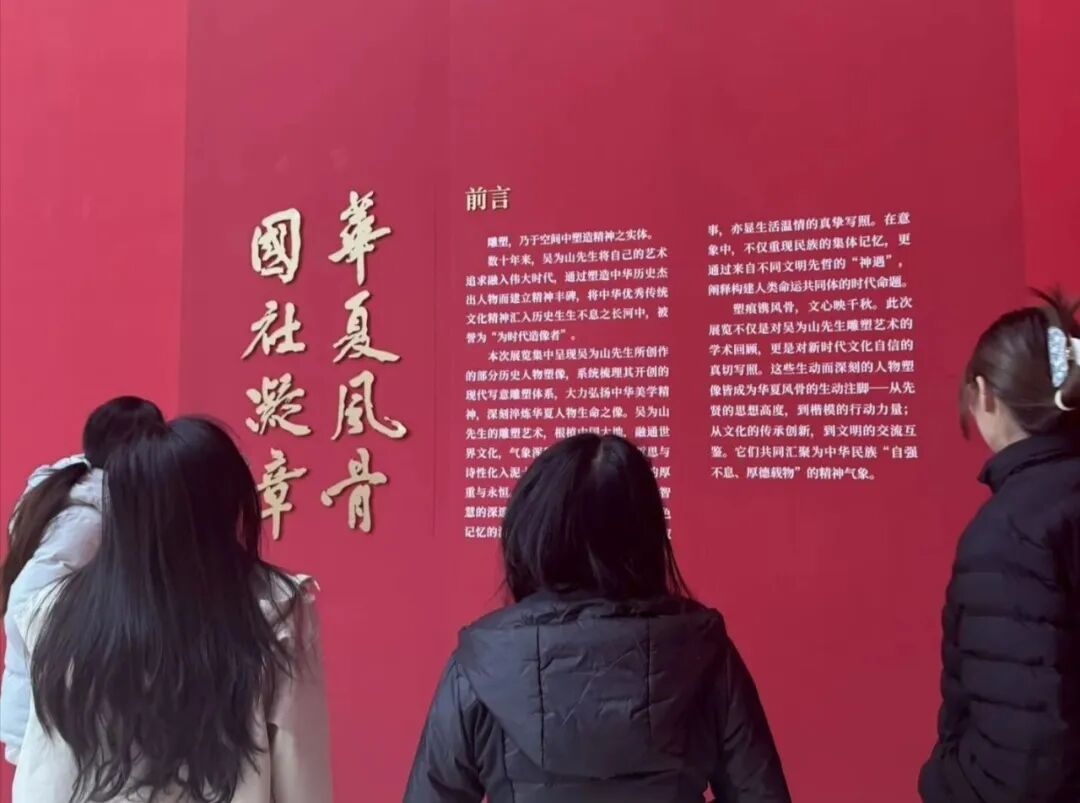 Kq83QQ3qU8Qs2qin.jpg