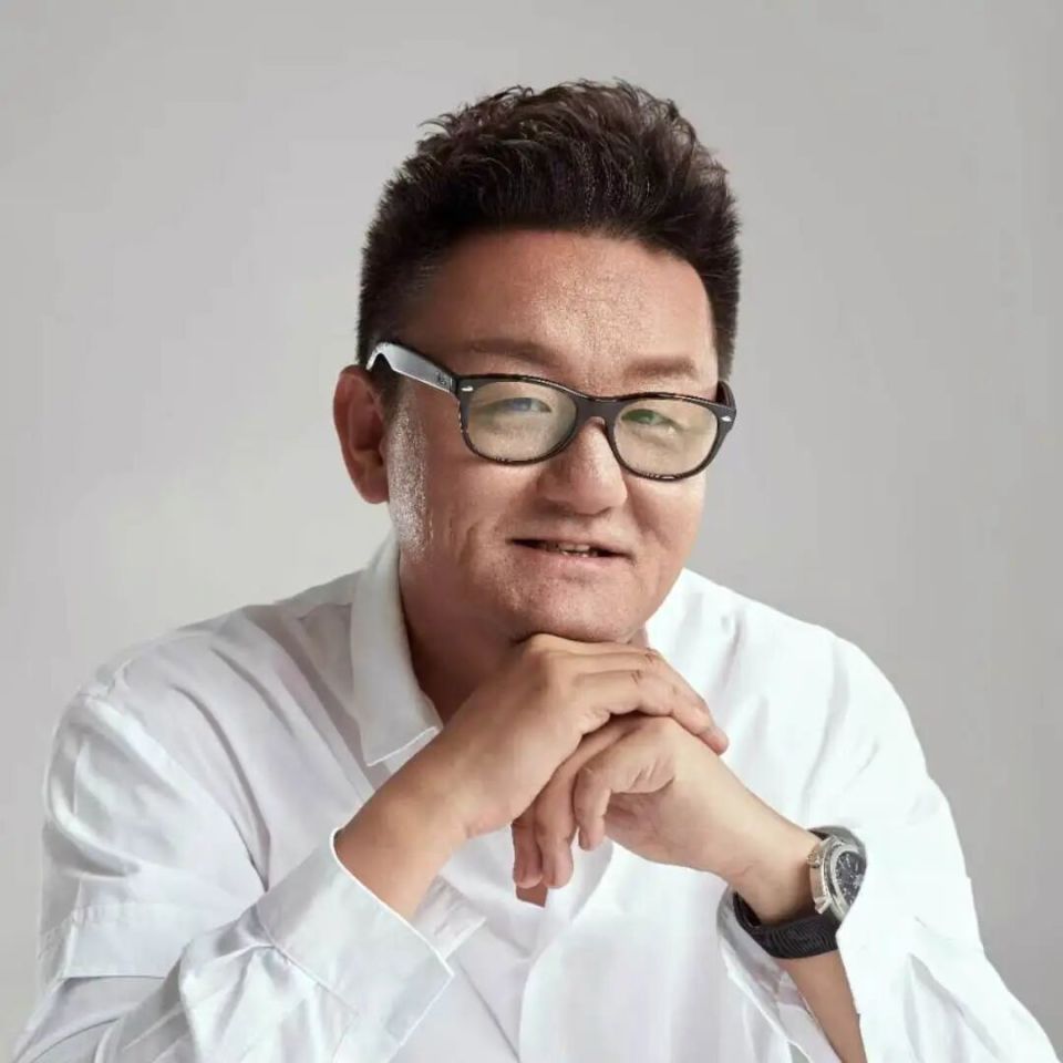 kEaimIE2e48esMII.jpg