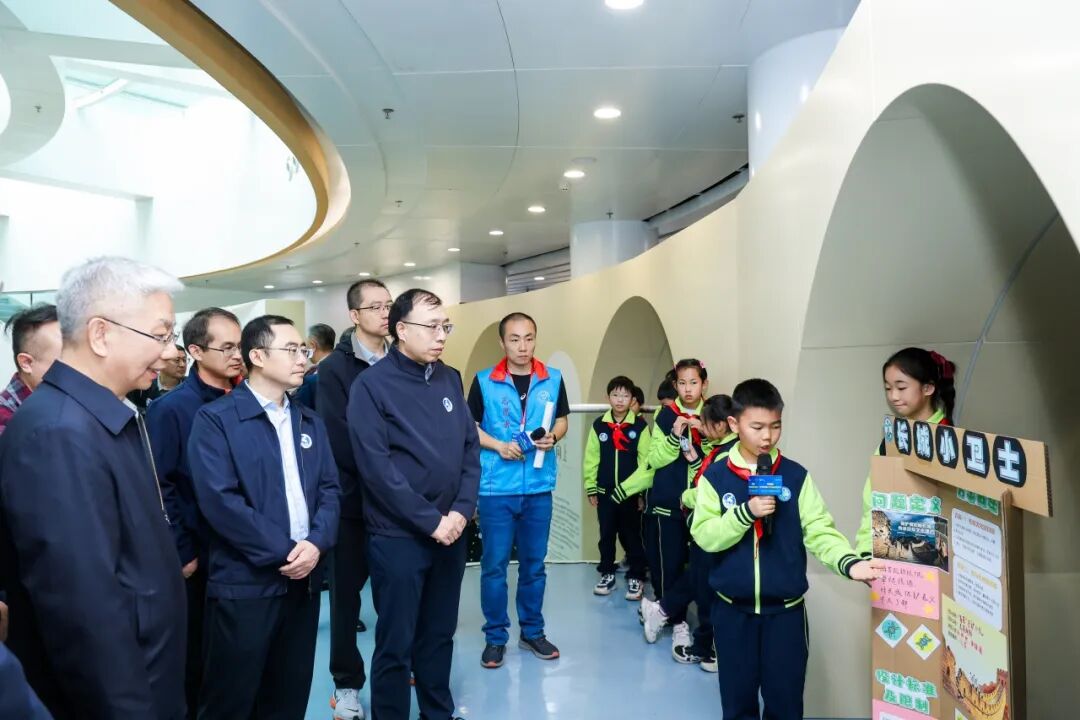 Y2n23H623E42of2D.jpg