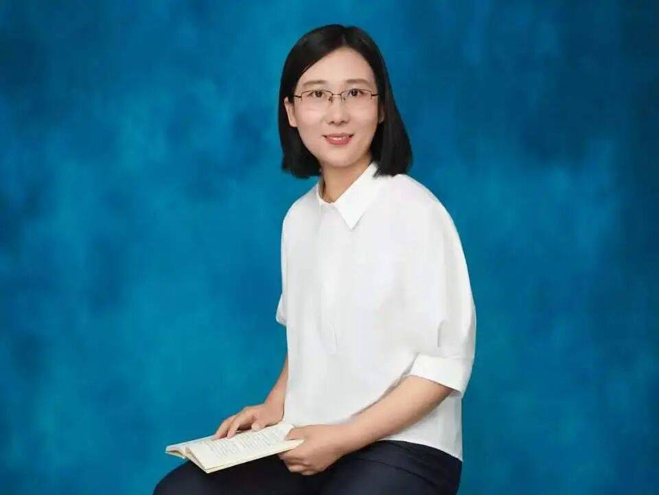 q72aI5JC3C222J18.jpg