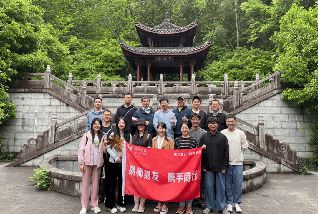 hAosJ3ko282MrpO8.jpg