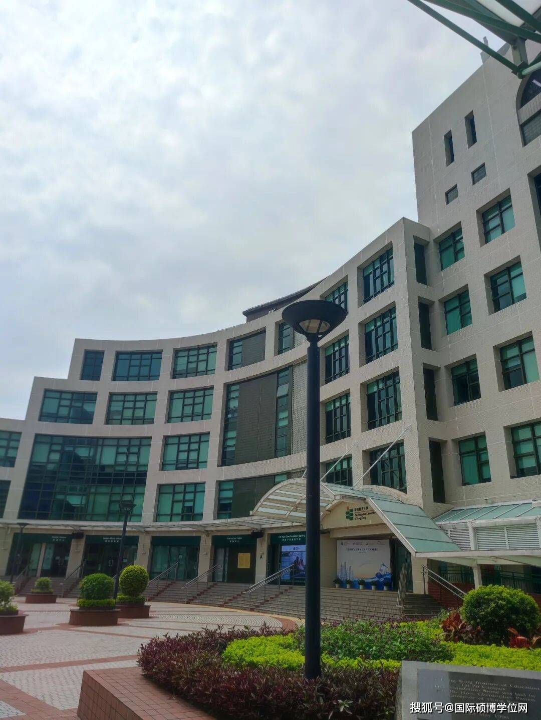 joBkW99b6zp9pgrB.jpg