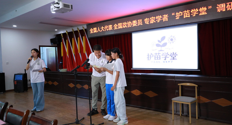 p8M76qm6o28UmJ7S.jpg