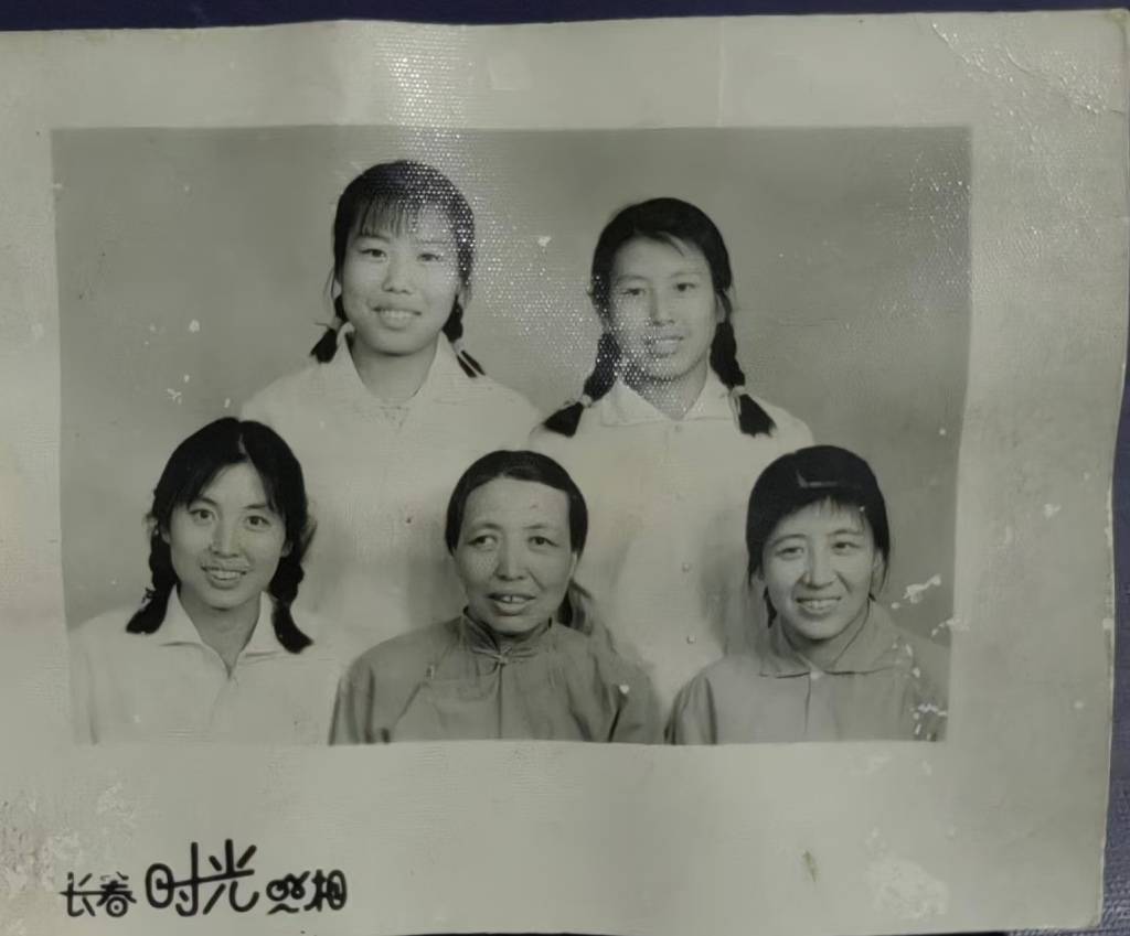 KNlj7Vu36eqm315L.jpg